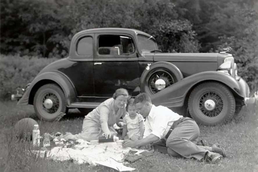 picnic in the countryside in 1933.