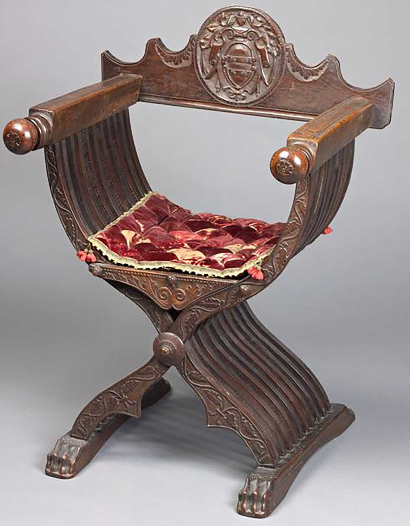 Savonarola style chair