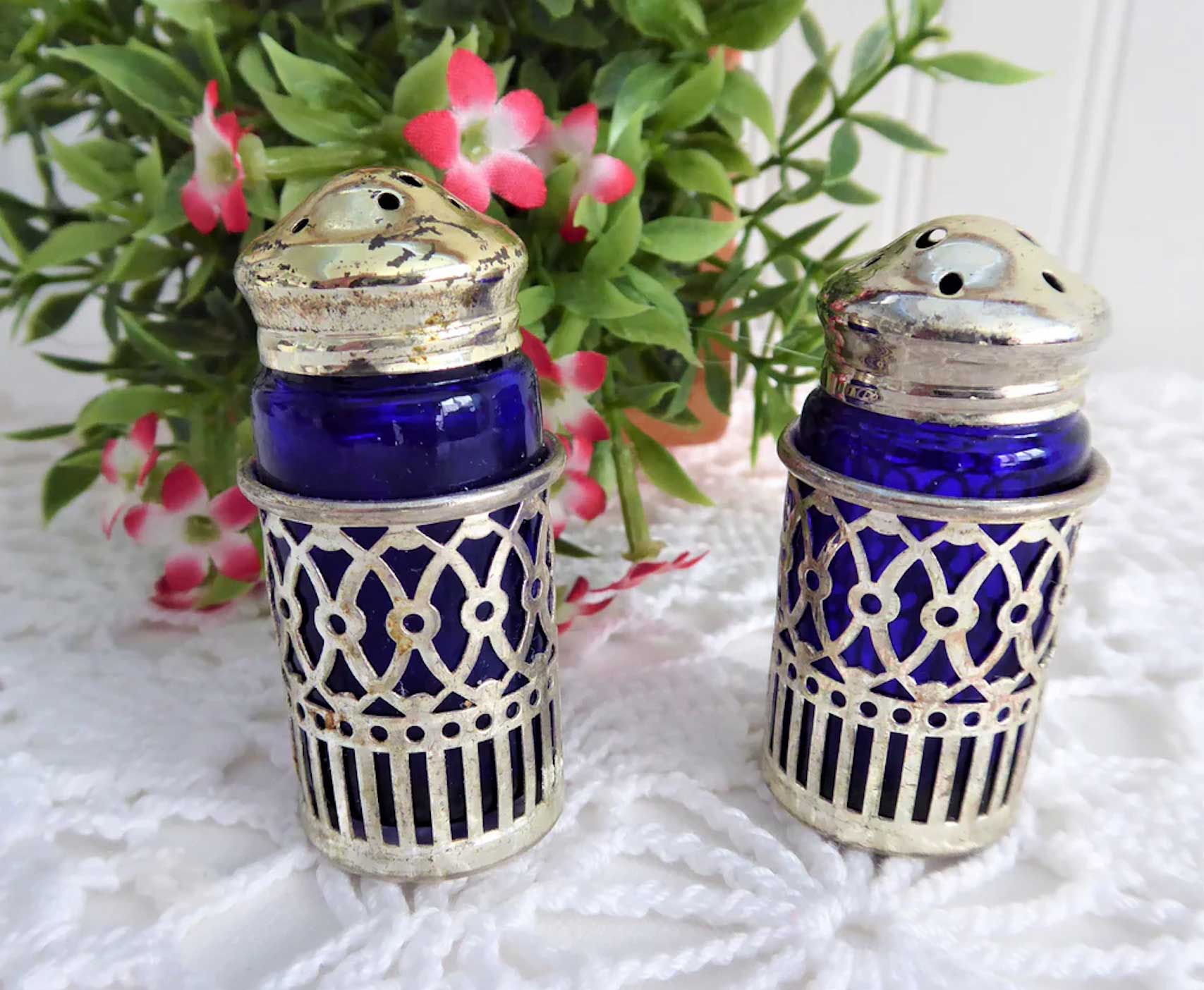 cobalt glass shakers