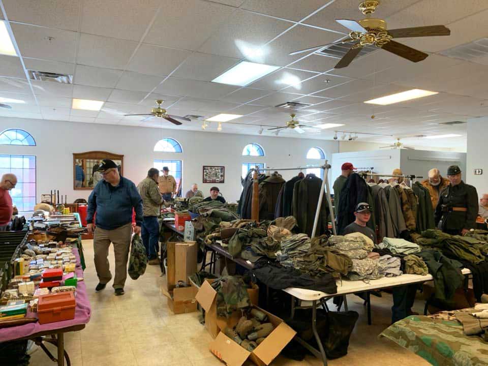 Military collectibles up for grabs  at Leavenworth show