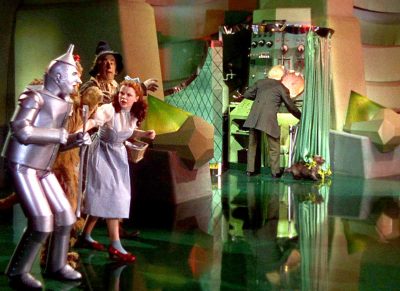 Oz4 Toto reveals the man behind the curtain
